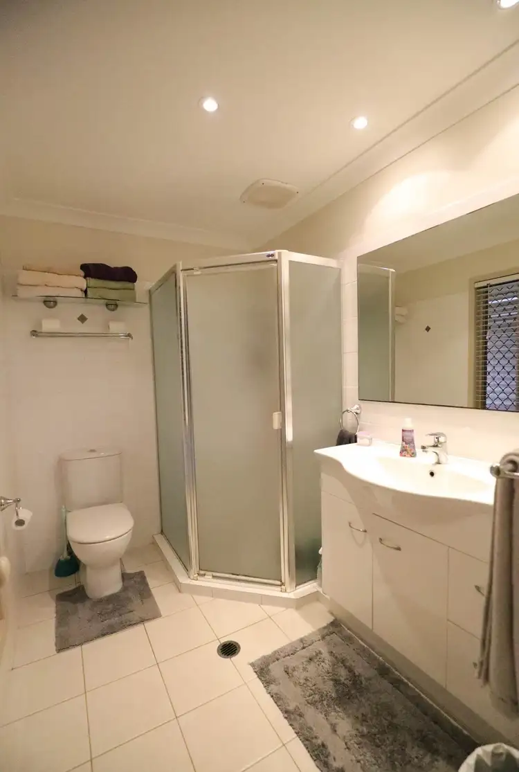 Sixth view of Homely house listing, 4 Lakewood Court, Helensvale QLD 4212