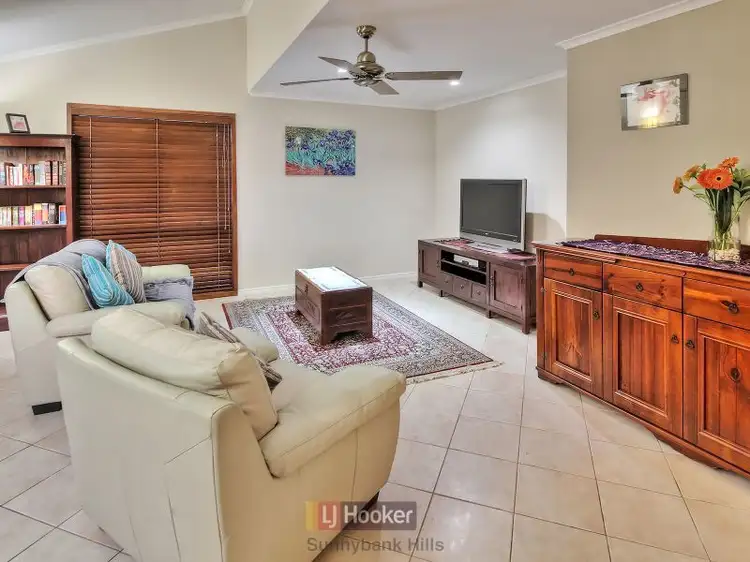 Second view of Homely house listing, 4 Caravonica Court, Calamvale QLD 4116