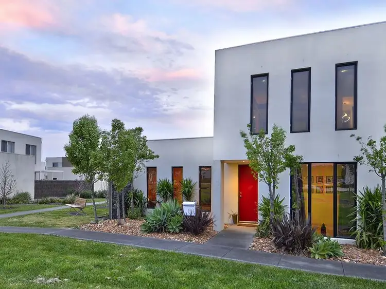88 Signature Boulevard, Sanctuary Lakes VIC 3030