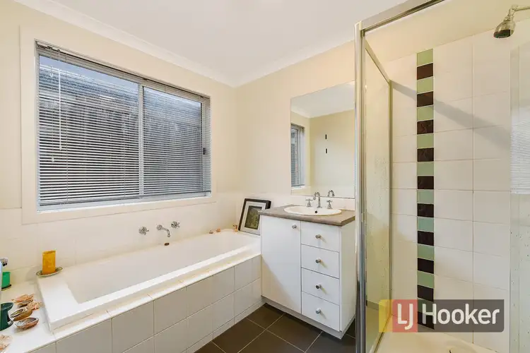 Sixth view of Homely house listing, 20 Kimberley Grove, Pakenham VIC 3810