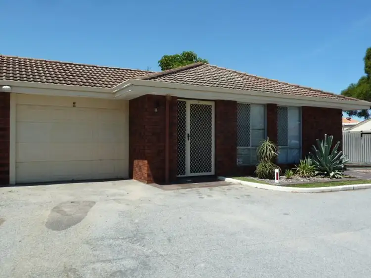 2/305 Wharf Street, Queens Park WA 6107