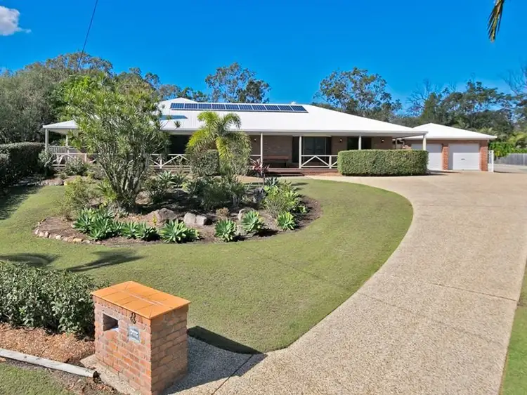 Second view of Homely house listing, 8 Caston Court, Birkdale QLD 4159