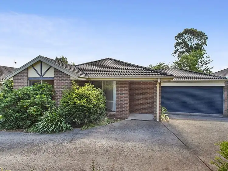 Main view of Homely unit listing, 2/4 Douglas Street, Boronia VIC 3155
