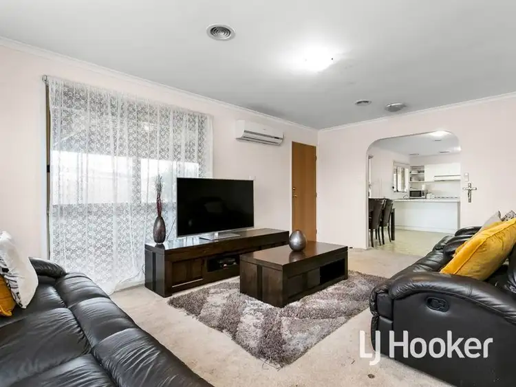 Second view of Homely house listing, 5 Pardalote Close, Werribee VIC 3030