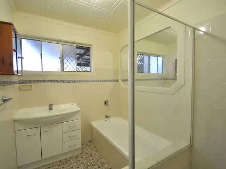 Fourth view of Homely house listing, 28 Winifred Street, Kingston QLD 4114