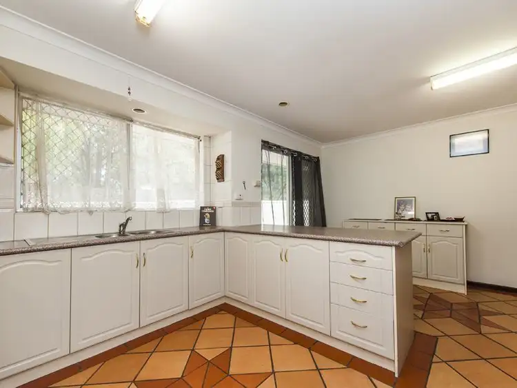 Seventh view of Homely house listing, 10 Valkyrie Place, Gosnells WA 6110