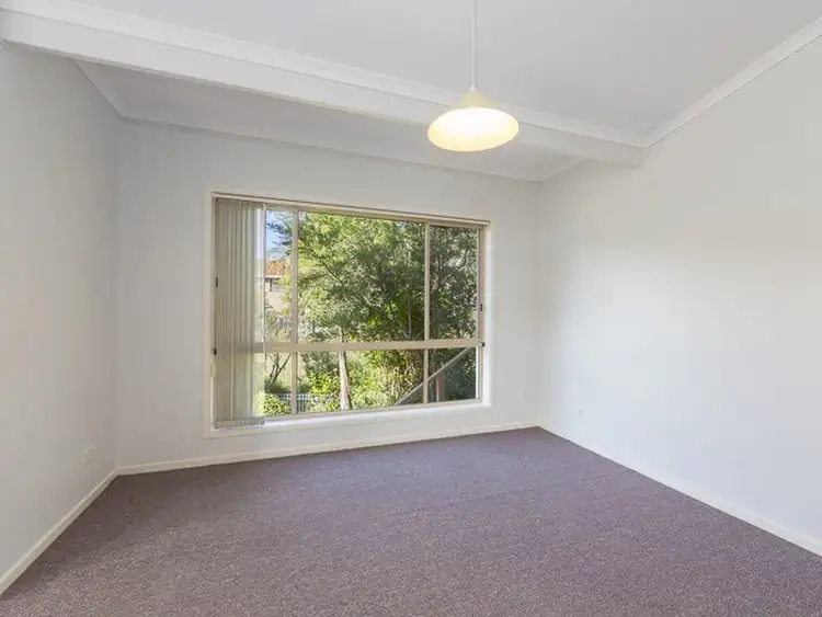 Sixth view of Homely house listing, 2/71 Karoola Crescent, Surfside NSW 2536