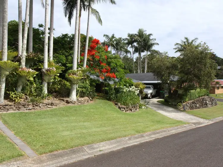 Sixth view of Homely house listing, 2 Nargoon Court, Ocean Shores NSW 2483