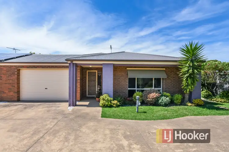 5/2 Snodgrass Street, Pakenham VIC 3810