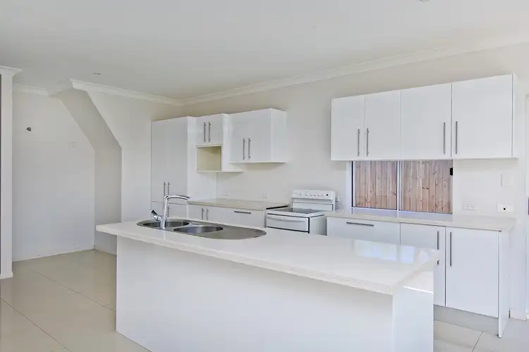 Third view of Homely unit listing, 2/6 Arthur Street, Ormiston QLD 4160