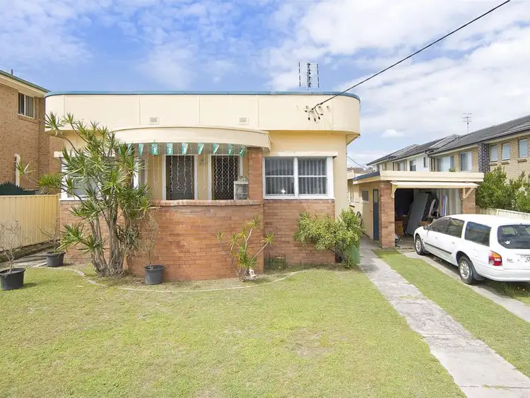 11 Campbell Avenue, The Entrance NSW 2261