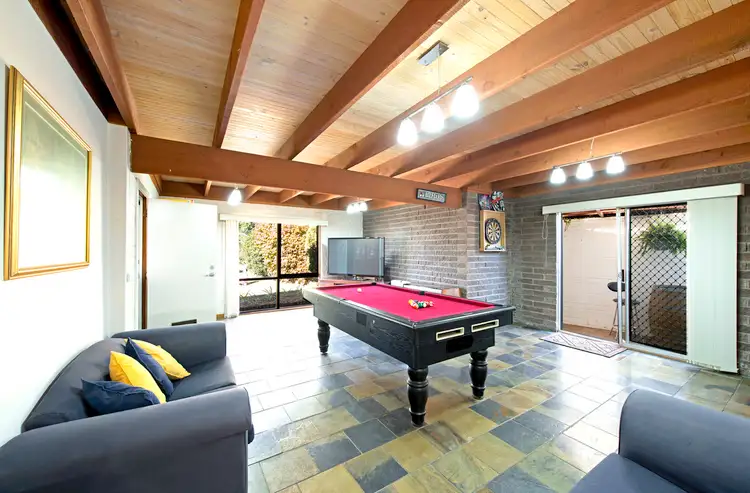33 Armstrong Crescent, Holt ACT 2615