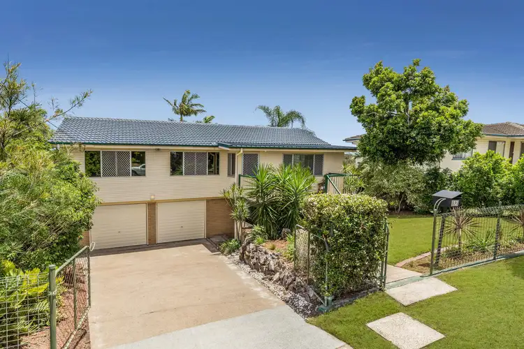 12 Pareena Crescent, Mansfield QLD 4122