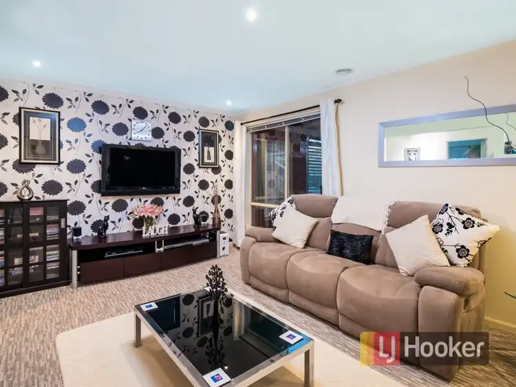 Third view of Homely house listing, 2 Suffolk Court, Cranbourne North VIC 3977