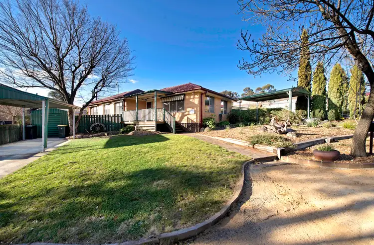 5 Kinalung Place, Giralang ACT 2617