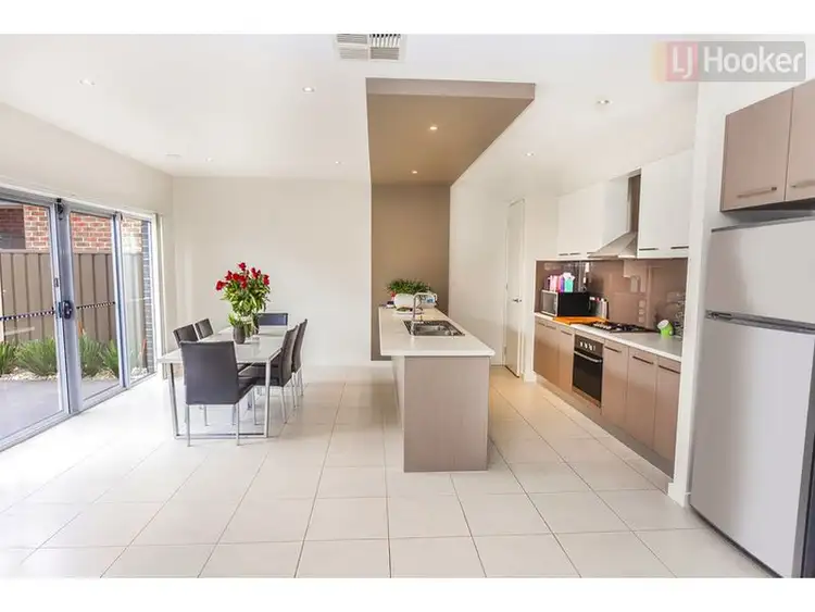Fifth view of Homely townhouse listing, 1 Grattan Cove, Craigieburn VIC 3064