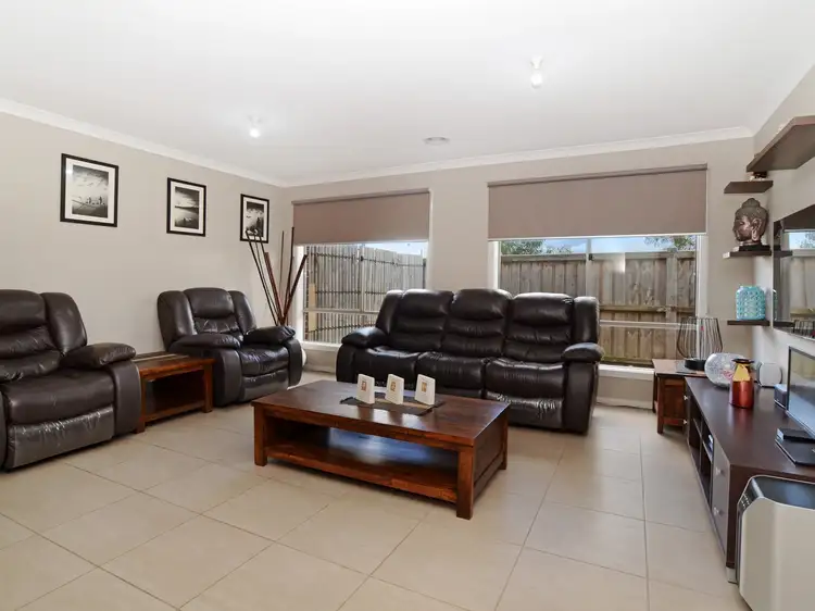 Fifth view of Homely house listing, 4 Mateo Rise, Mernda VIC 3754