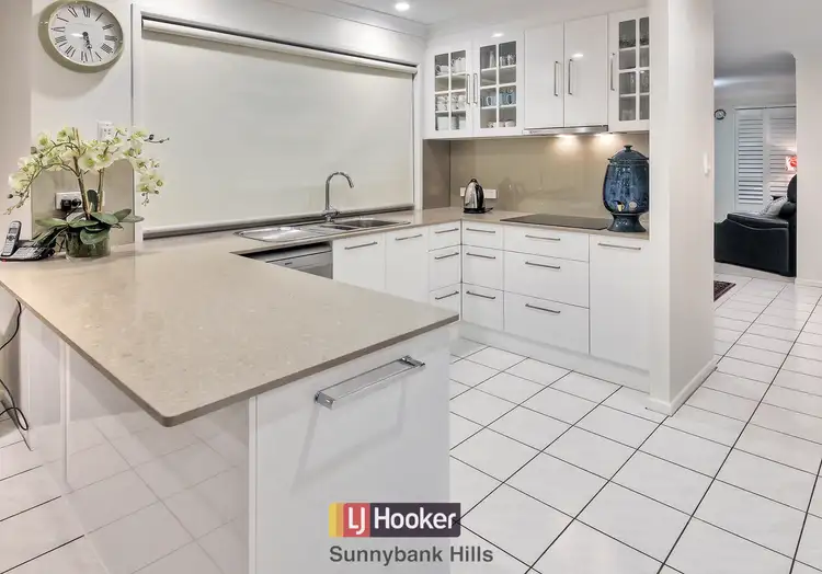 Second view of Homely house listing, 4 Allara Place, Eight Mile Plains QLD 4113