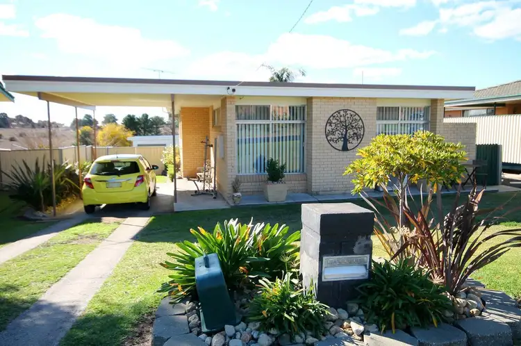 98 Short Street, Inverell NSW 2360