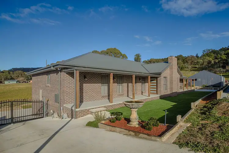 36 Surveyors Way, Lithgow NSW 2790