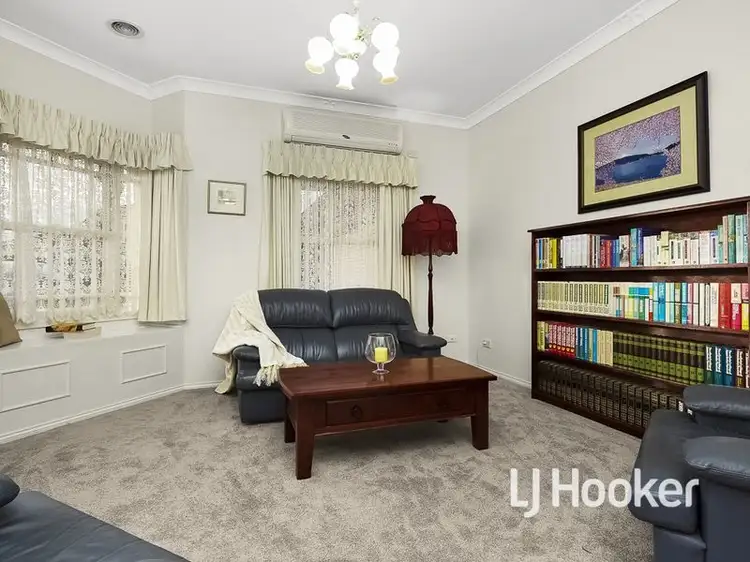 Second view of Homely house listing, 5 Cliveden Court, Seabrook VIC 3028