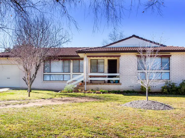 19 Hanna Street, Cowra NSW 2794