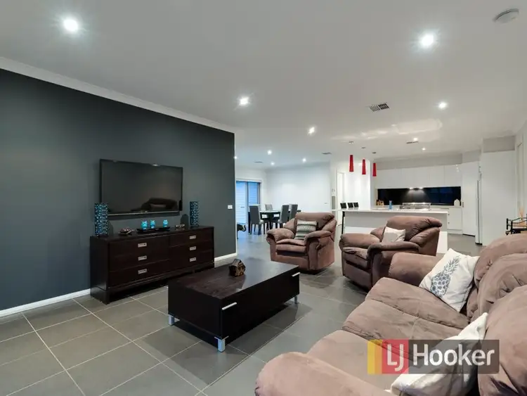 Third view of Homely house listing, 6 Silverleaf Crescent, Officer VIC 3809