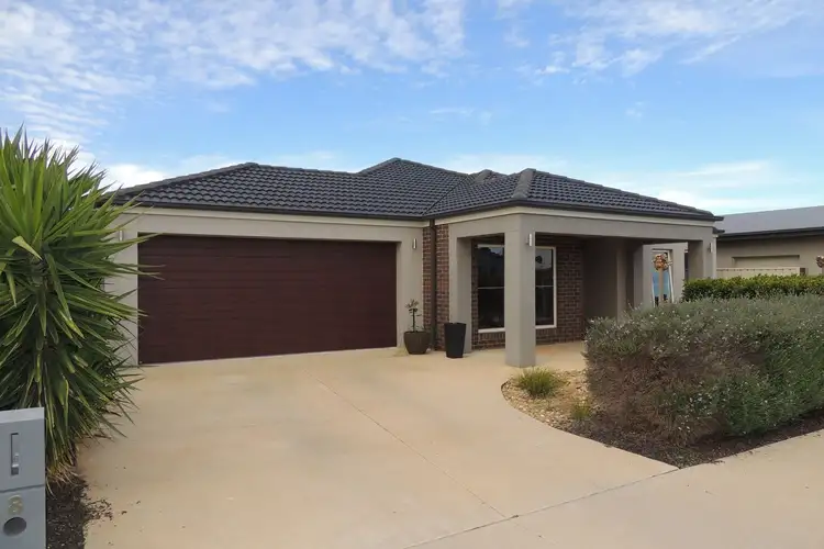 8 Dundas Lane, Swan Hill VIC 3585