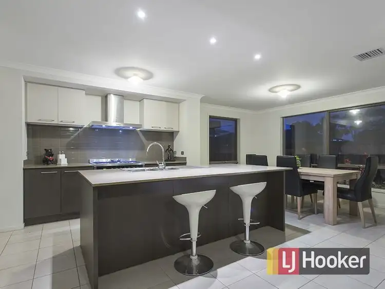 Second view of Homely house listing, 21 Cranbrook Circuit, Officer VIC 3809