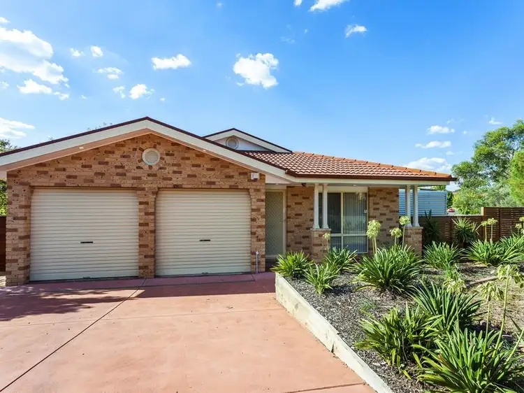 5 Godson Place, Dunlop ACT 2615