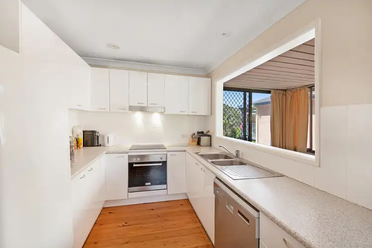 32 Lynnette Crescent, East Gosford NSW 2250