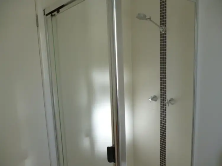 Sixth view of Homely unit listing, 1/7 Phillip Street, Labrador QLD 4215