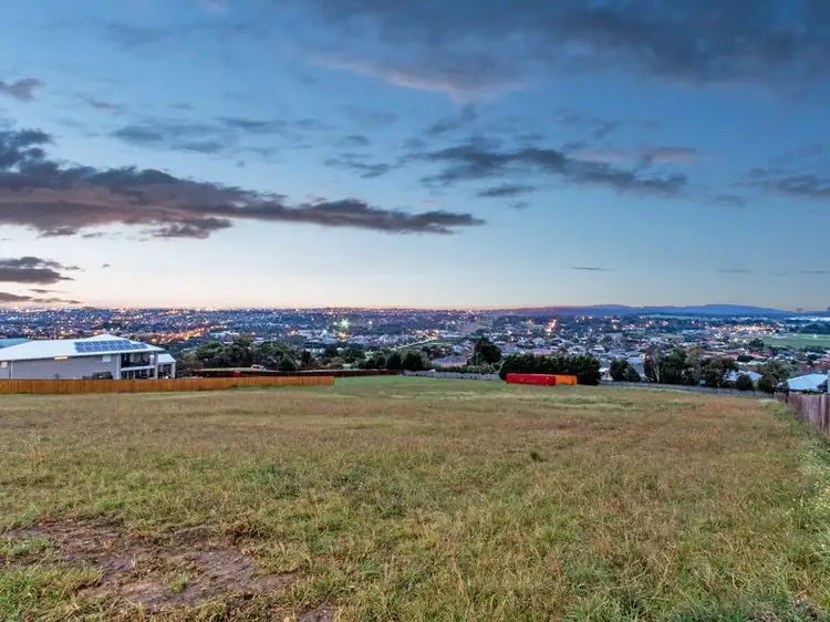 90 Brundrett Road, Narre Warren North VIC 3804