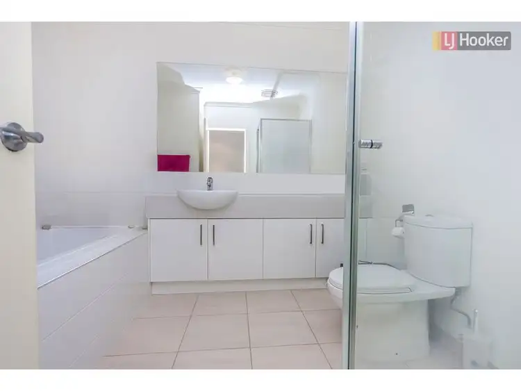 Sixth view of Homely terrace listing, 34 Grattan Cove, Craigieburn VIC 3064