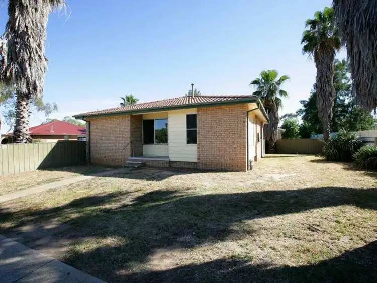 134 Raye Street, Tolland NSW 2650
