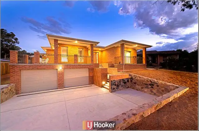 135 Chuculba Crescent, Giralang ACT 2617