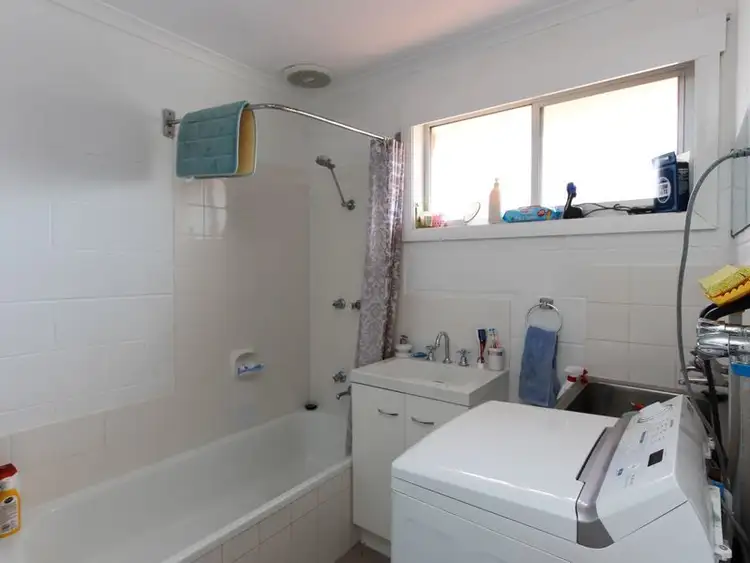 Fifth view of Homely unit listing, 2/2 Lalwinya Road, Mount Nelson TAS 7007