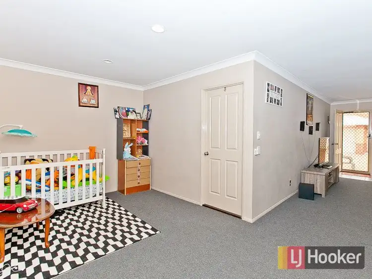 Fifth view of Homely villa listing, 1/5 Hibiscus Circuit, Fitzgibbon QLD 4018