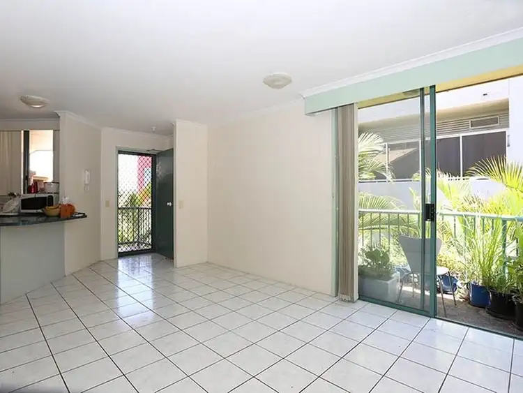 9/124 Queen Street, Southport QLD 4215