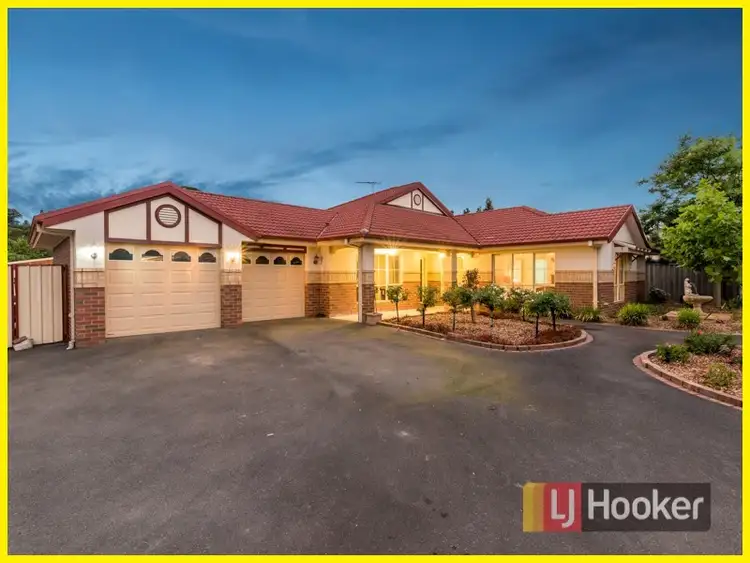 82 Crawley Road, Narre Warren North VIC 3804