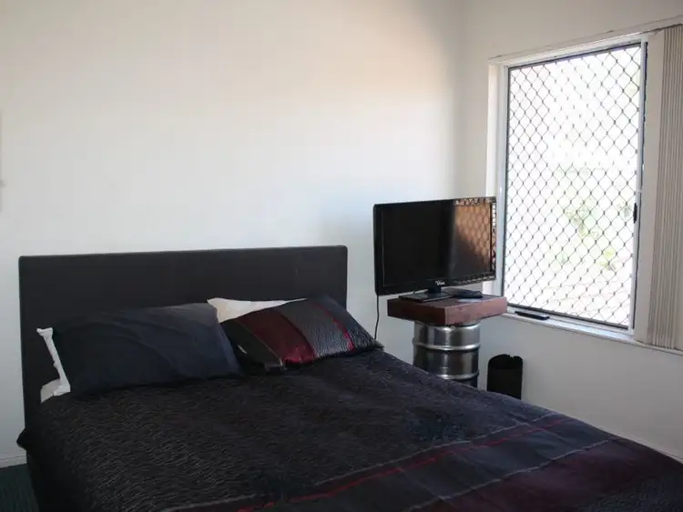 Fifth view of Homely unit listing, 2/36 Springfield Crescent, Manoora QLD 4870