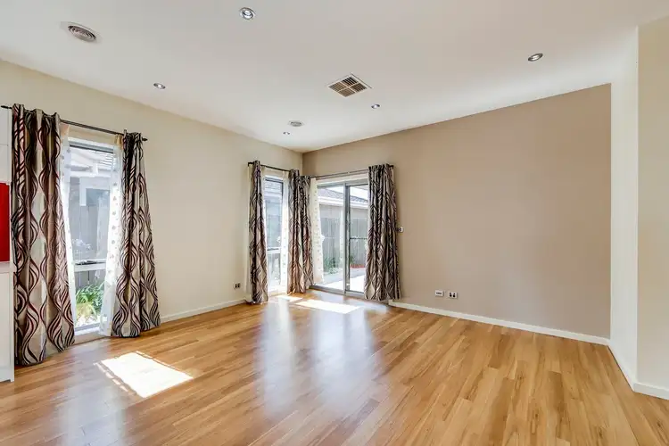 Fifth view of Homely house listing, 19 Hilda Kincaid Crescent, Macgregor ACT 2615