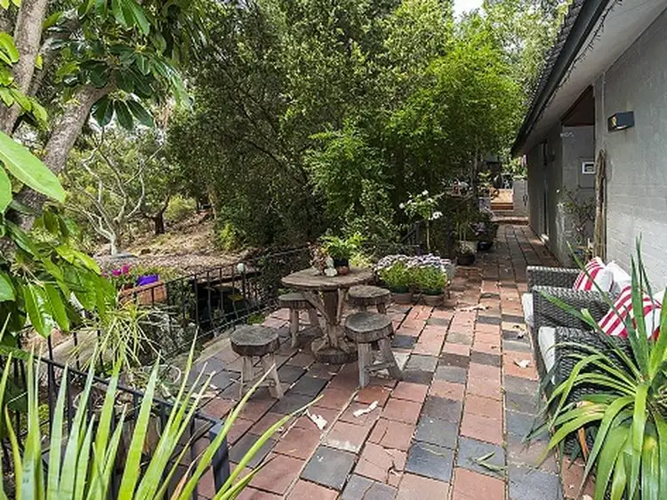 Fourth view of Homely house listing, 20 Woodbridge Drive, Greenmount WA 6056