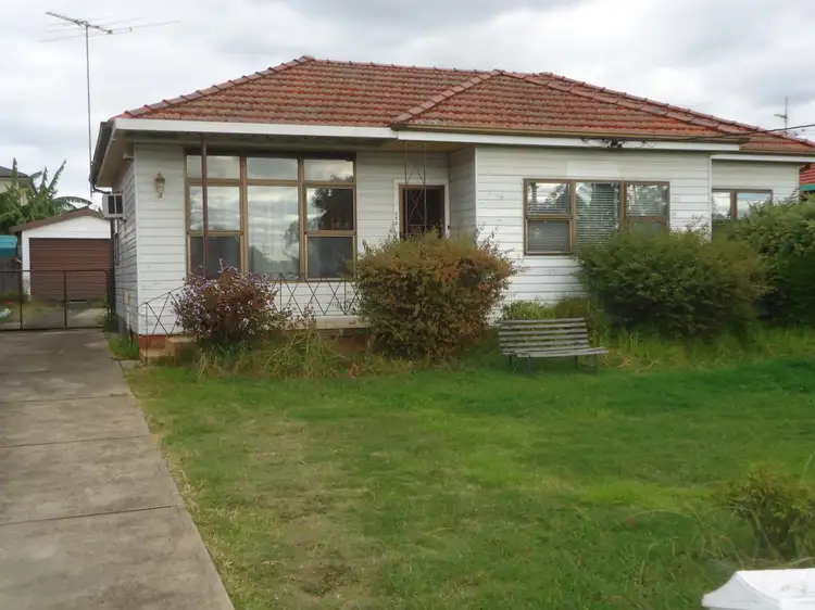132 Hoxton park Road, Lurnea NSW 2170