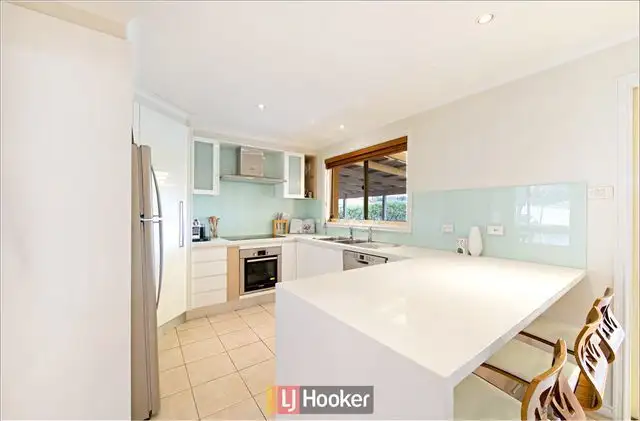 36 Julia Flynn Avenue, Isaacs ACT 2607