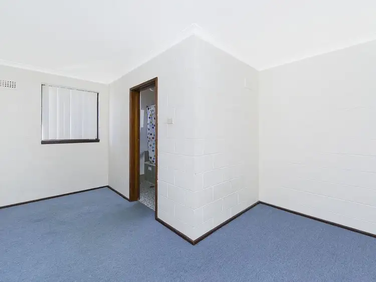 Sixth view of Homely unit listing, 1/10 Arthur Street, Queanbeyan NSW 2620