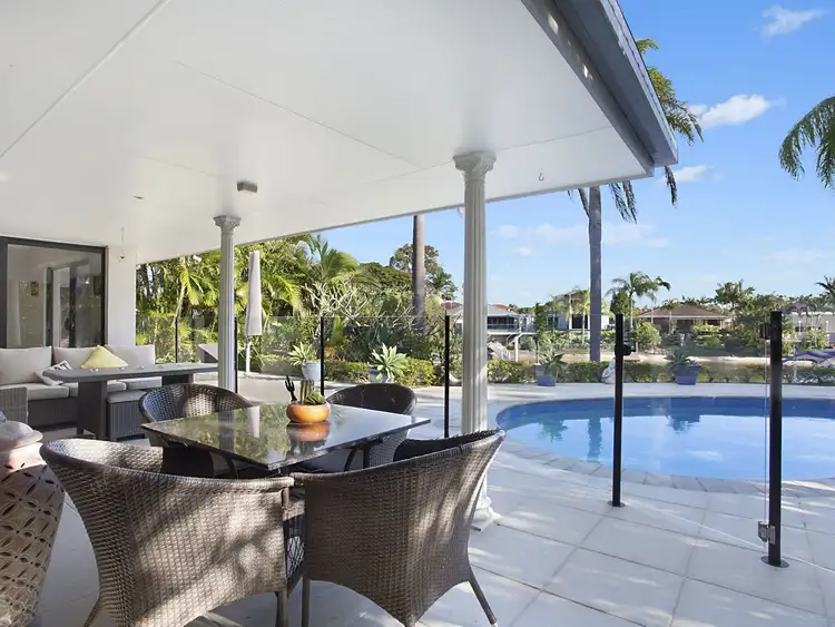 2 Dale Court, Sorrento QLD 4217