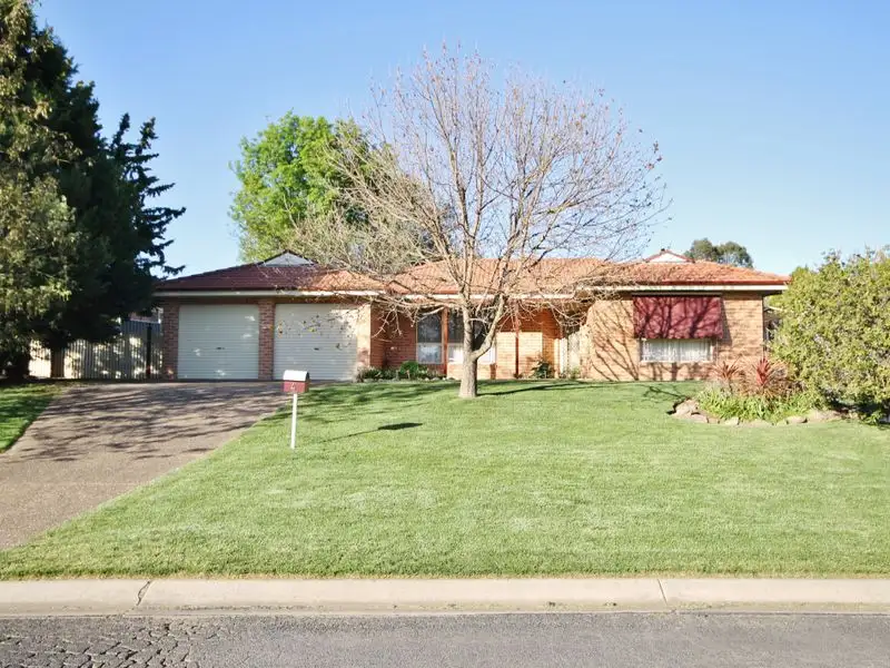 Main view of Homely house listing, 4 Graham Drive, Kelso NSW 2795