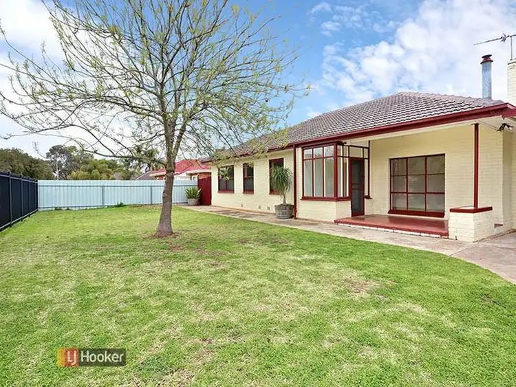 17 Bedchester Rd, Elizabeth North SA 5113