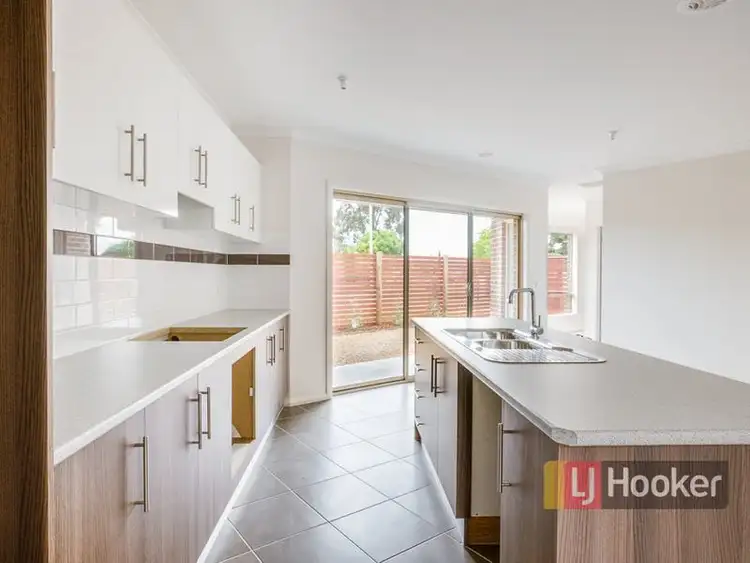 Fifth view of Homely unit listing, 1/8 Carmarthen Close, Werribee VIC 3030